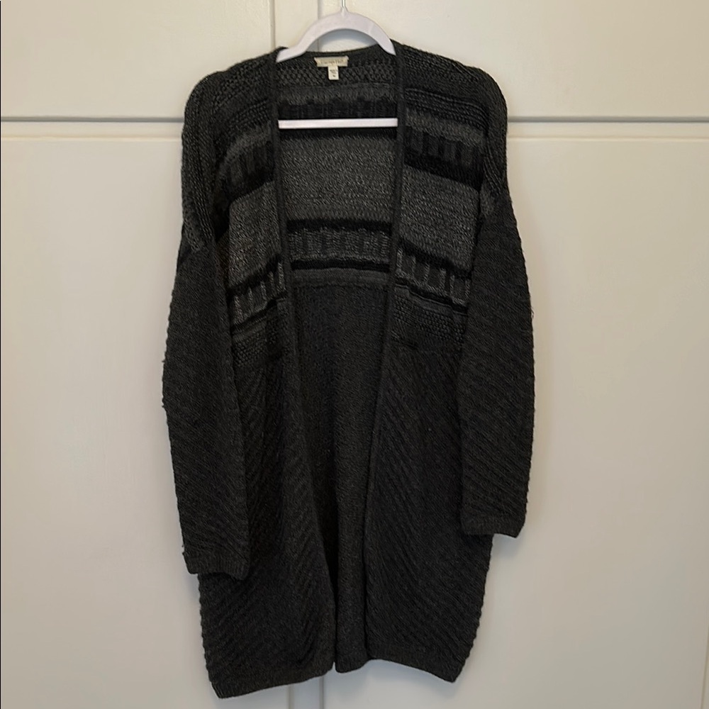 LIKE NEW 100% Alpaca Garnet Hill Grey Cardigan Chunky Warm
